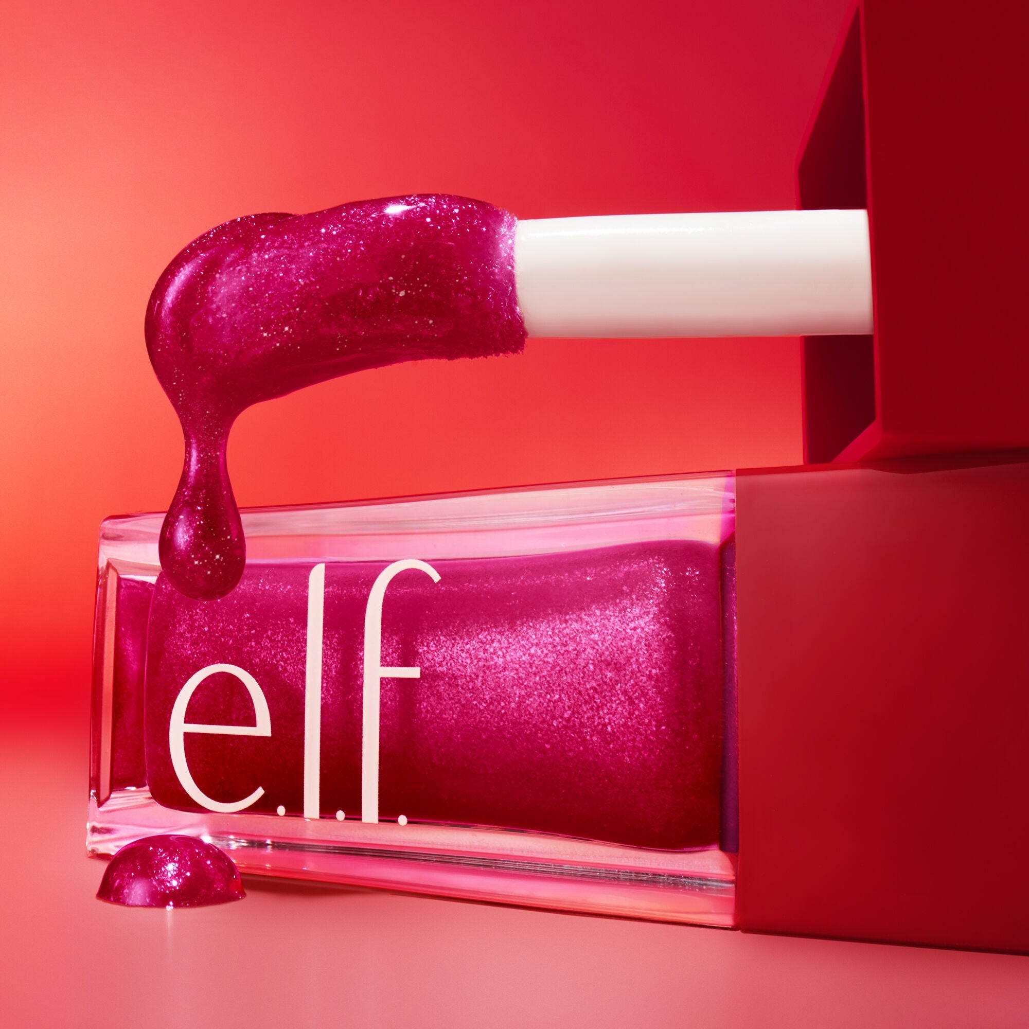 Shimmer Pink Lip Oil With Texture