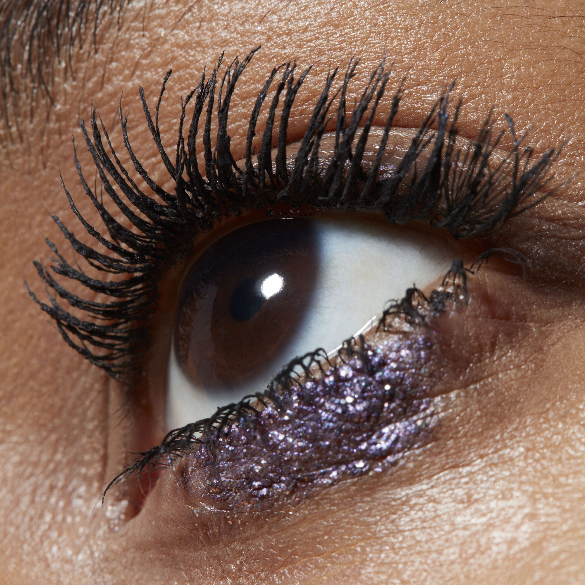 Black Mascara: Perfect Shade for Every Eye Color